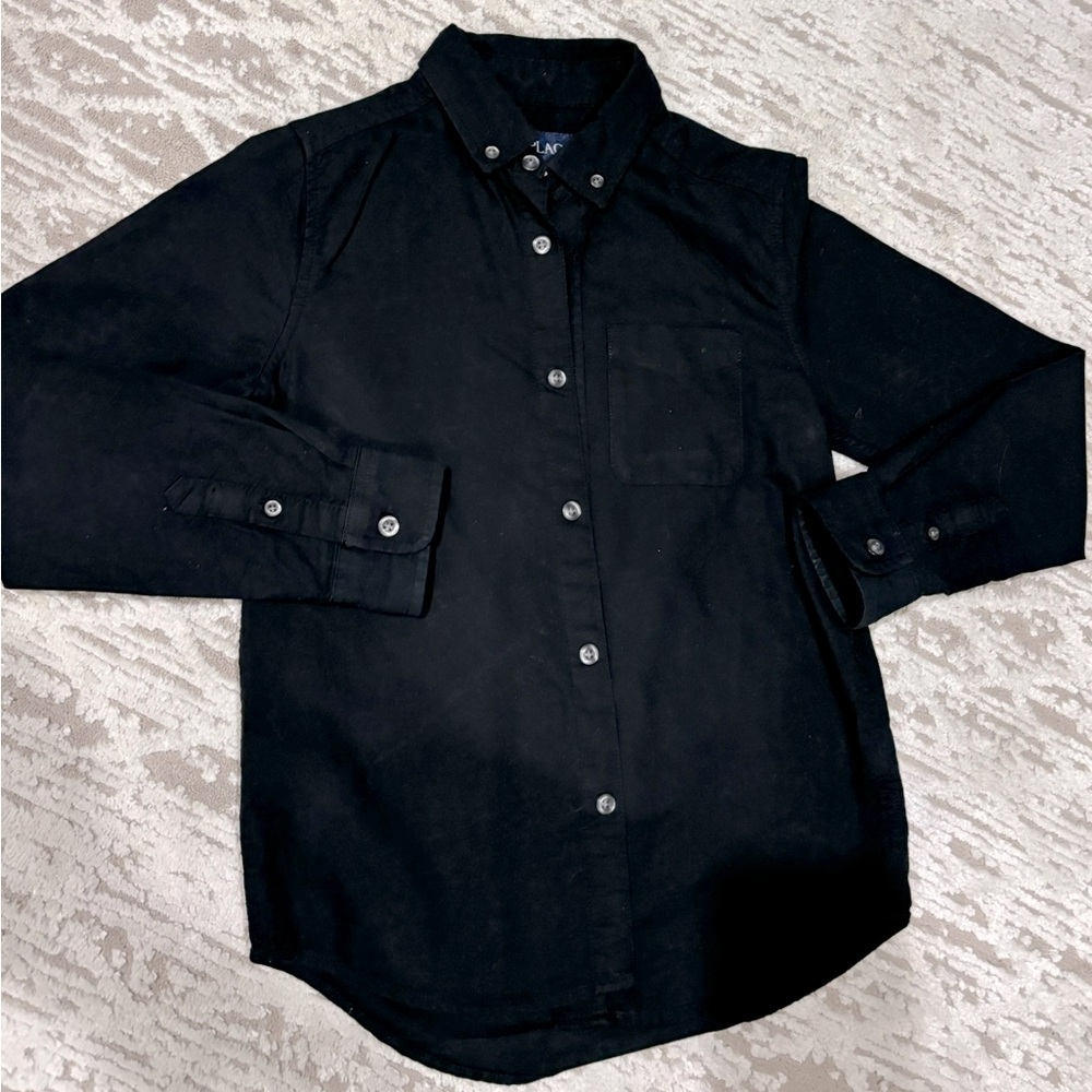 BLACK BUTTON DOWN SHIRT. 👔 M(7/8)